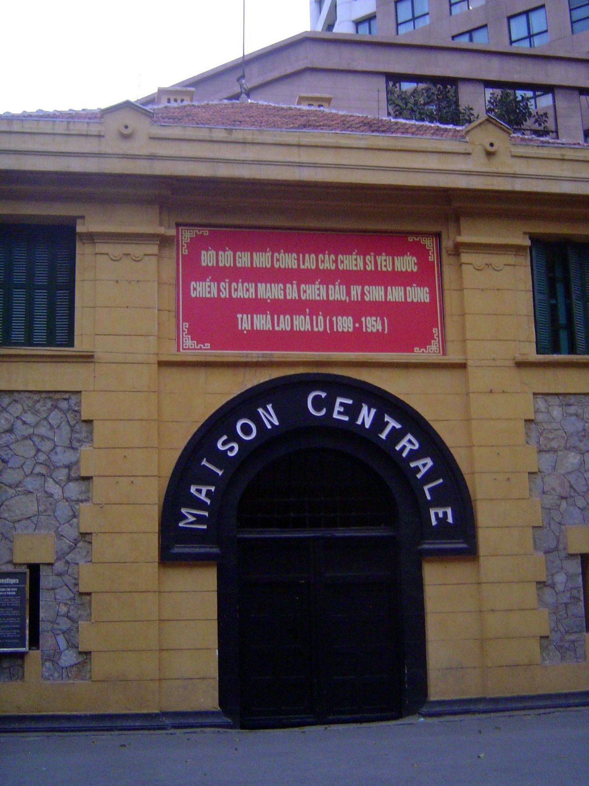The remaining wing of Vildieu's central prison, the infamous Hoa Lo Prison of 1899.