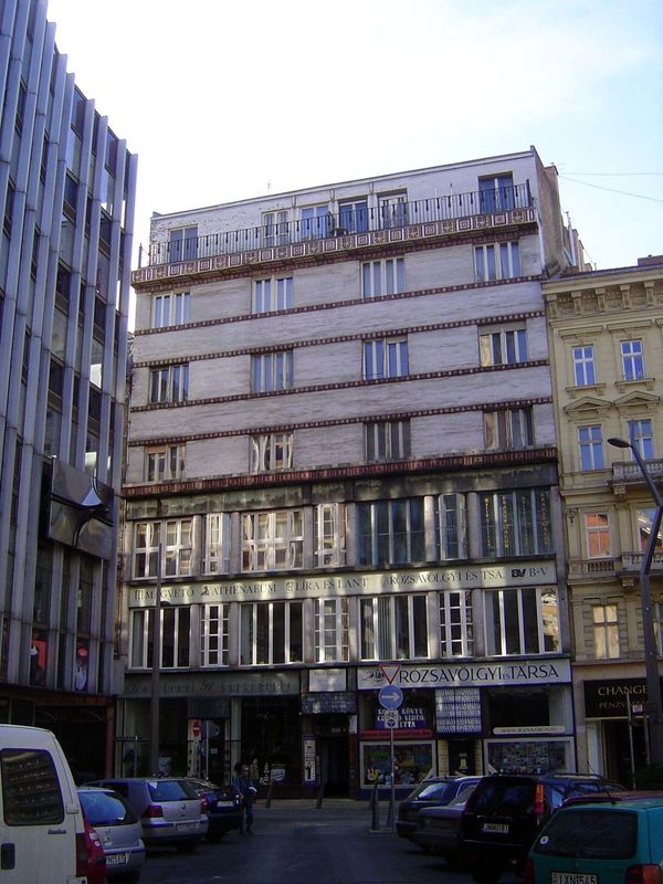 The third of the three: the Rozsavolgyi House by Bela Lajta, completed in 1911-12. Heathcote says it was "at the forefront of an emerging la