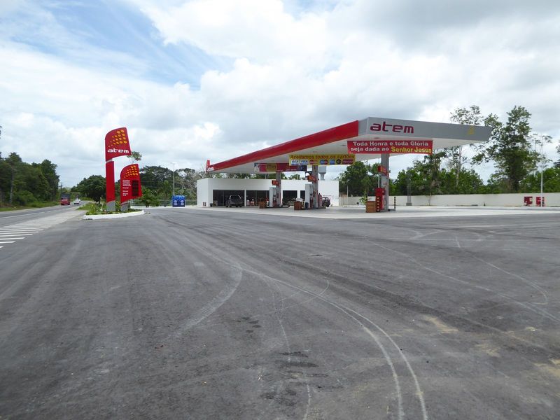Need to stop? Pretty fancy station. The company is the distributor whose tank farm we saw earlier: Atem Distribuidora de Petroleo.