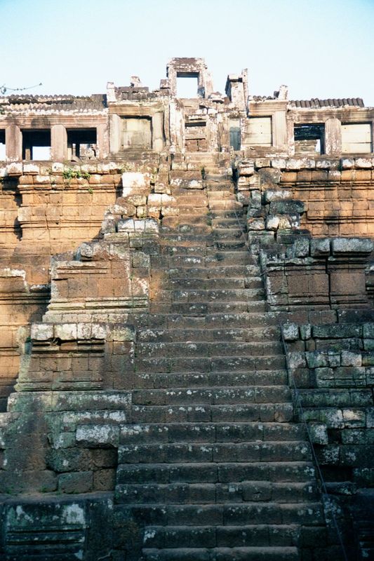 North of the Baphuon is the smaller and older 10th and early 11th century Phimeanakus. It lies within the royal palace and was the king's pr