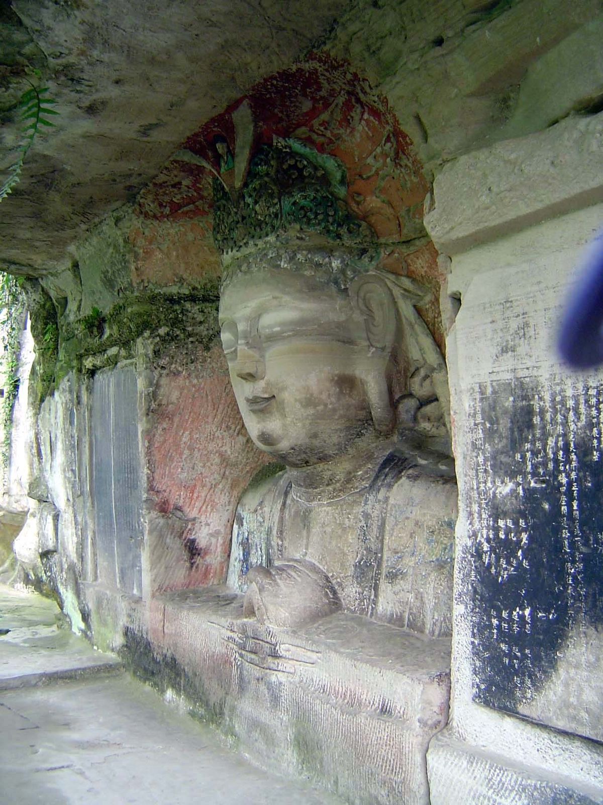 Vairocana, the supreme Buddha and heavenly counterpart of Sakyamuni. In an astonishing act of hubris, Zhao puts Liu Benzun at the top of Vai