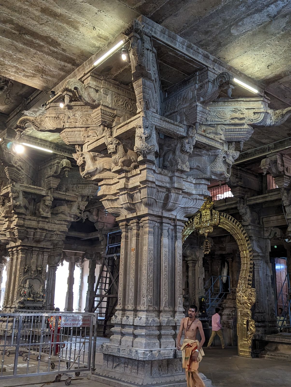 Through that gopuram, we've come into a hall with these four extraordinary piers.  Ever seen anything like them?