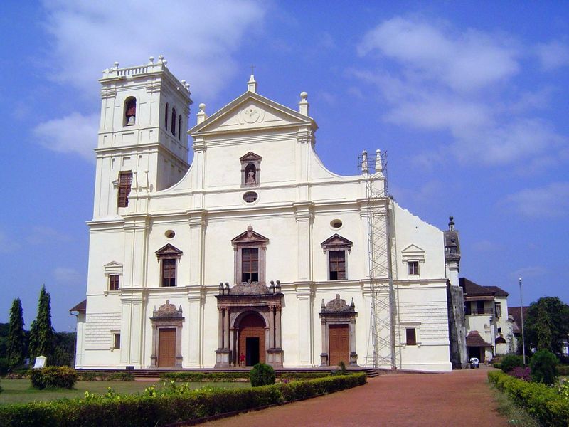Fonseca writes, "This cathedral, which was in course of construction for upwards of three-fourths of a century, and which witnessed the rise