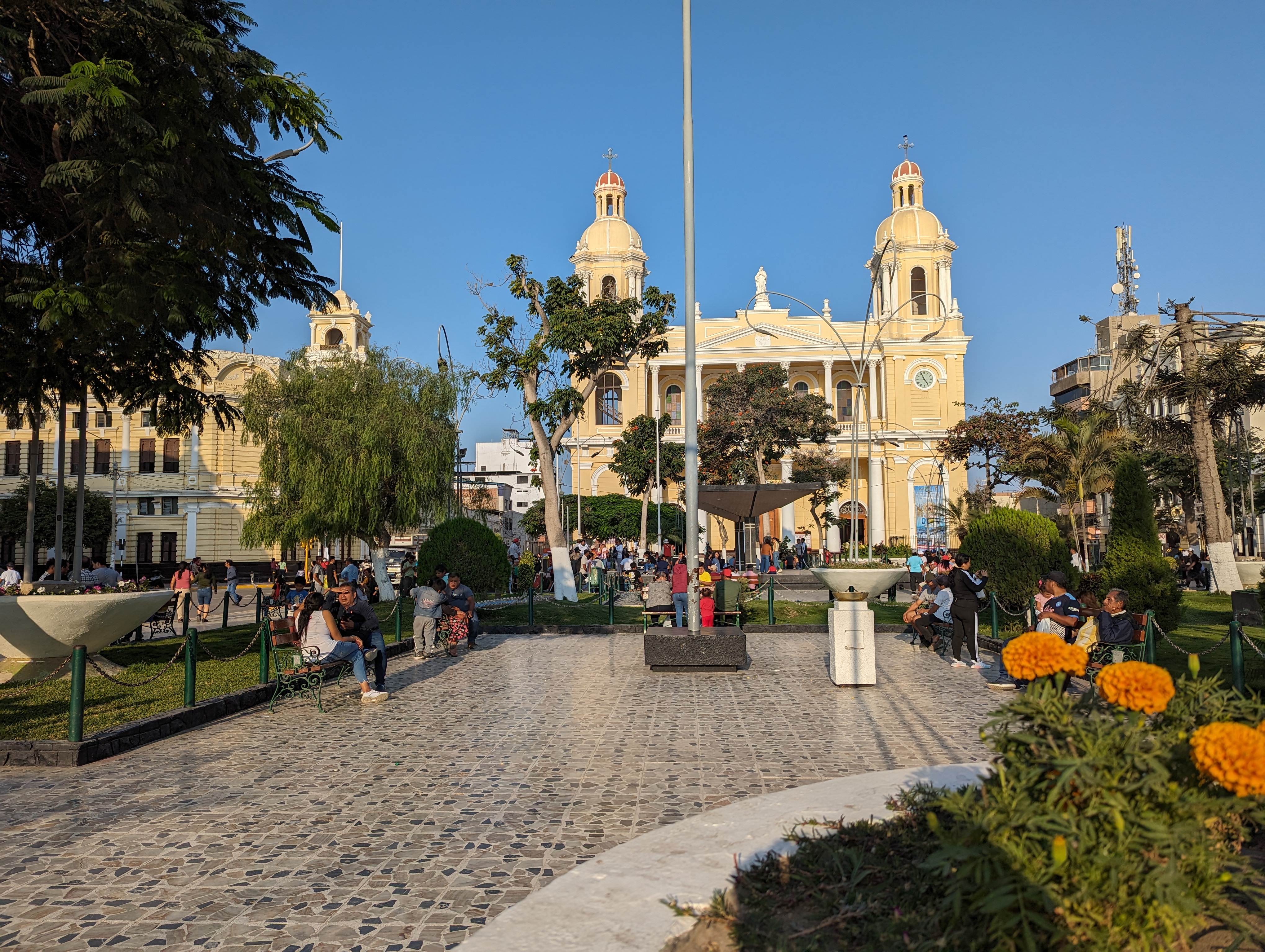 Chiclayo's plaza and the Santa Maria cathedral, 1869-1939.