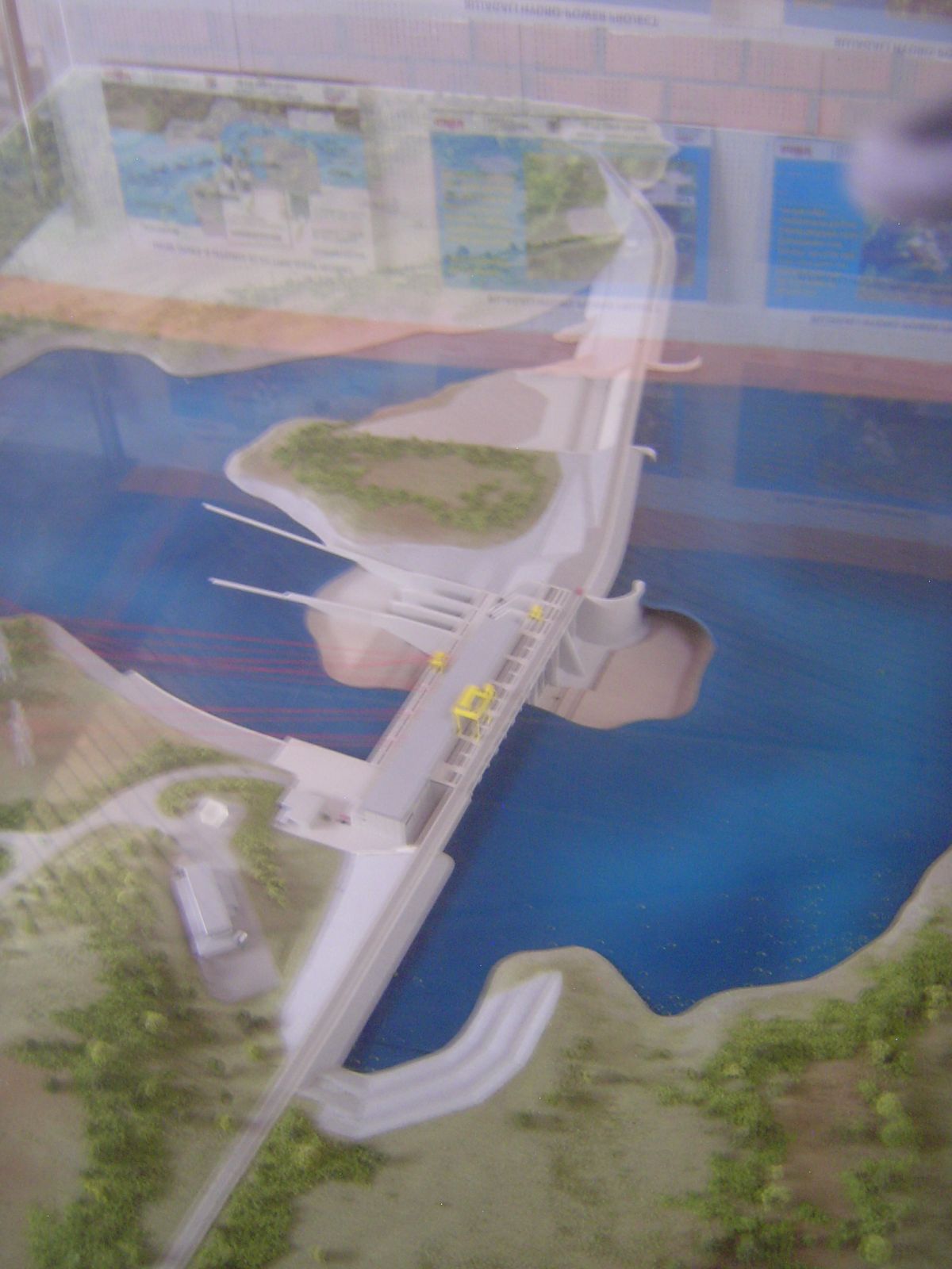Here's the dam, or rather a model of the dam in the national museum. It's seen here through plexiglass, a poor alternative to the real thing