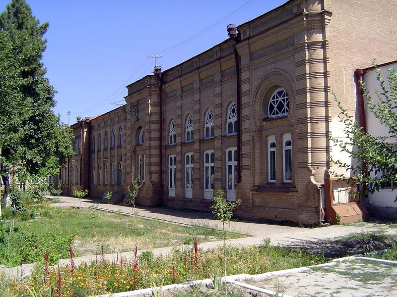 This grander-than-it-looks house belonged to Abraham Kolontarov, who kept it until the Revolution. For five years it housed the Central Comm