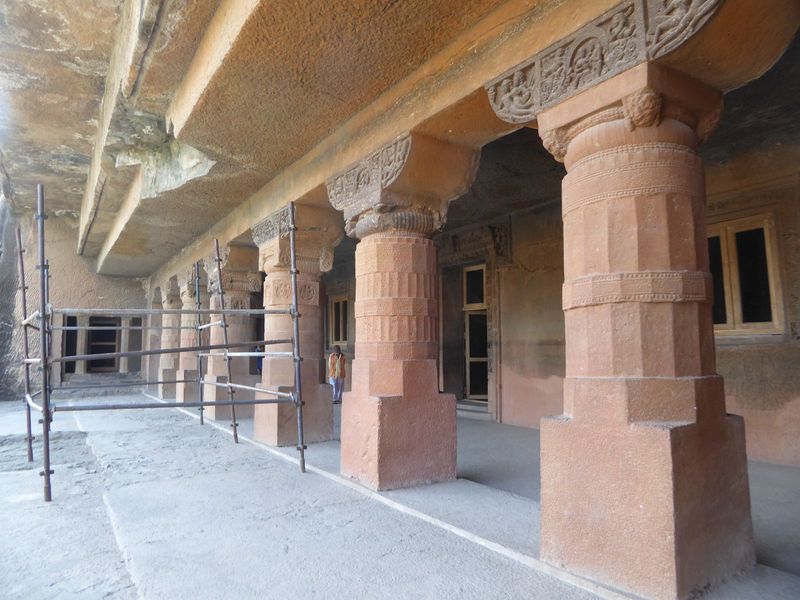 With vihara layout standardized, how could donors make something special. The short answer is going in for opulence. Cave 24 was never compl