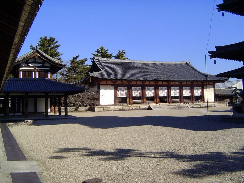 Here's the lecture hall from the southwest corner. The building to its left is the library or sutra repository, the kyozo.