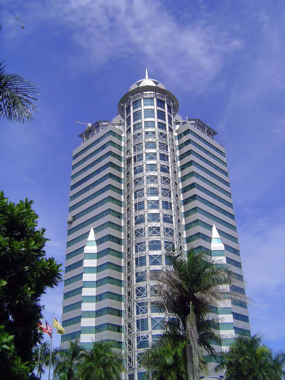 An uncomfortable walk to the north brings us to the offices of Sarawak Energy.