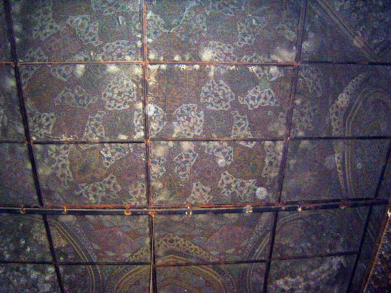 The ceiling, sadly, is screened.