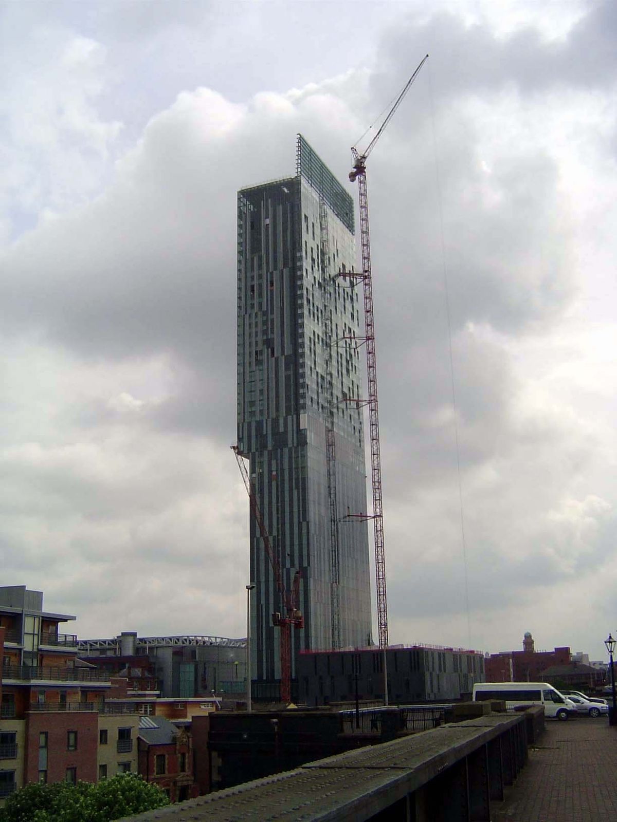 Back downtown, Cool Britannia rises. Here's Manchester's contribution, the Beetham Tower, under construction in 2006 and apparently destined