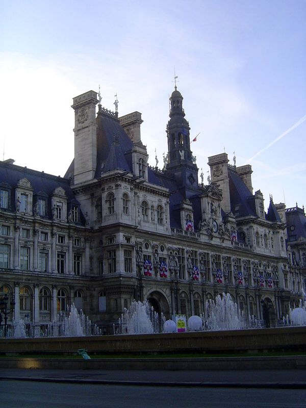 It's the city hall, the Hotel de Ville, and it was completed in 1882, a few years after the Palais Garnier. The site had been used by previo