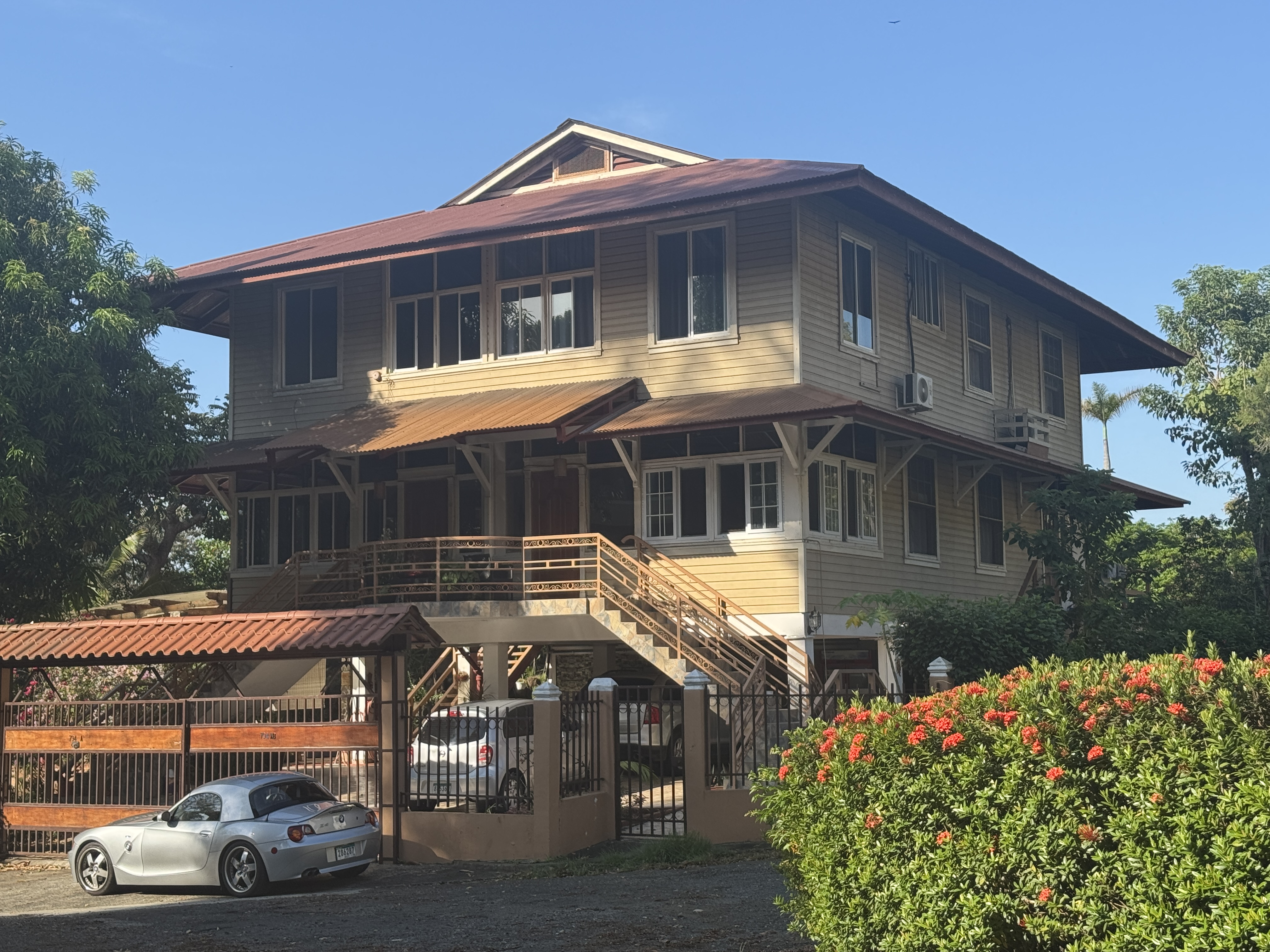 Here's a handsome duplex for men of lower rank.