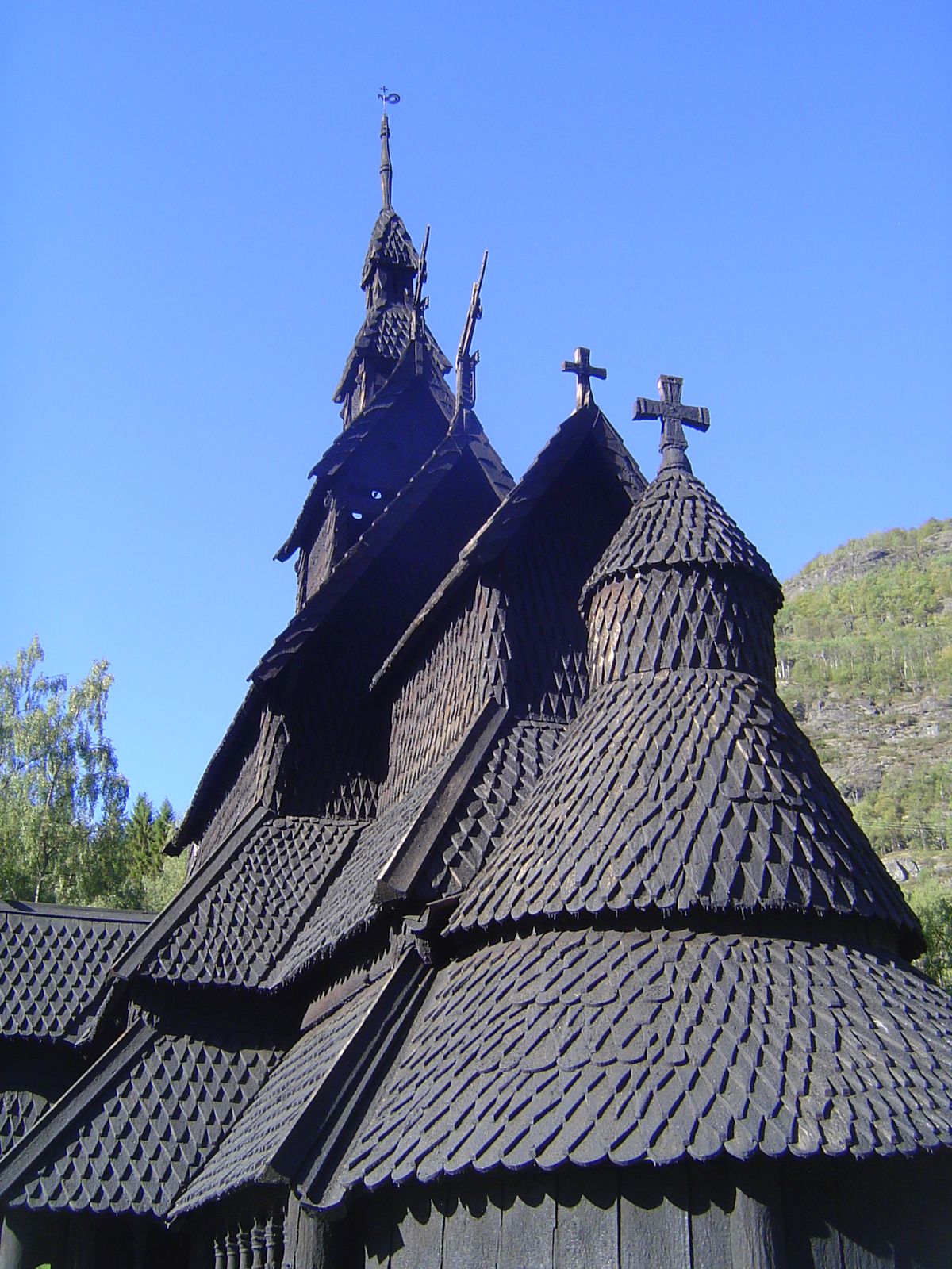 The structure, in other words, is tiered both vertically and horizontally. The floorplan is familiar from churches throughout Europe, but th