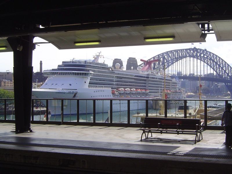 To bring bridge traffic across the city to the eastern suburbs, an elevated freeway was built on the waterfront. It opened in 1958, a year b
