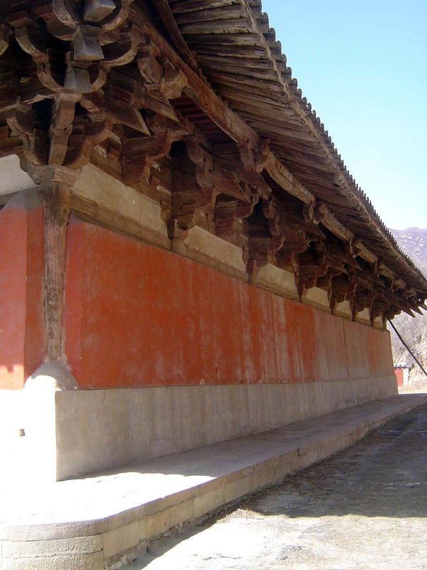 The powerful rear side of the building. Steinhardt writes that "Since the Cultural Revolution, to criticize Liang's writing meant to critici