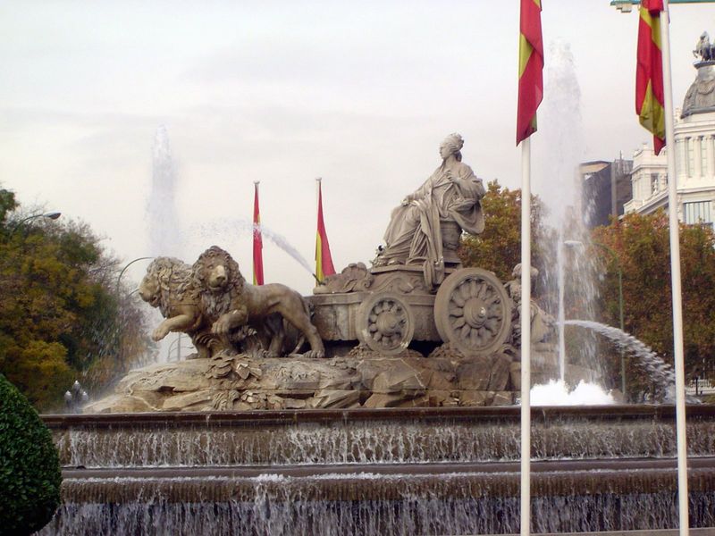 The Cervantes Institute is at one corner of the major intersection where the Alcala crosses the Paseo del Prado. Call it two o'clock. In the