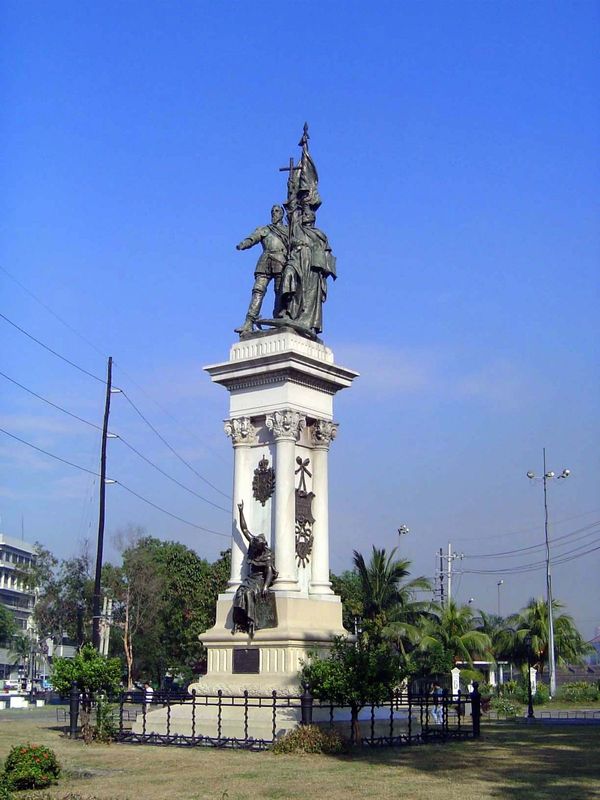 Burnham would have liked this: the park south of Intramuros has monuments as well as government buildings. The inscription on this one, from