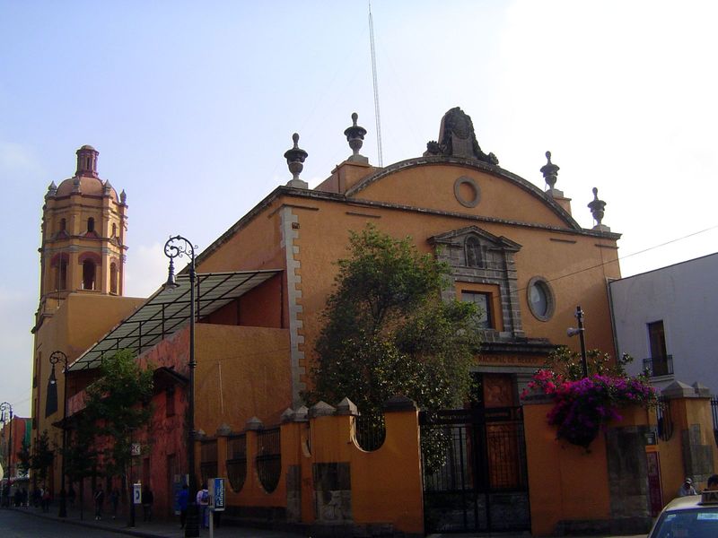 The Jesuit's Antiguo Colegio de San Ildefonso was founded in 1575 to oversee the training of priests in Mexico, and the adjoining Church of