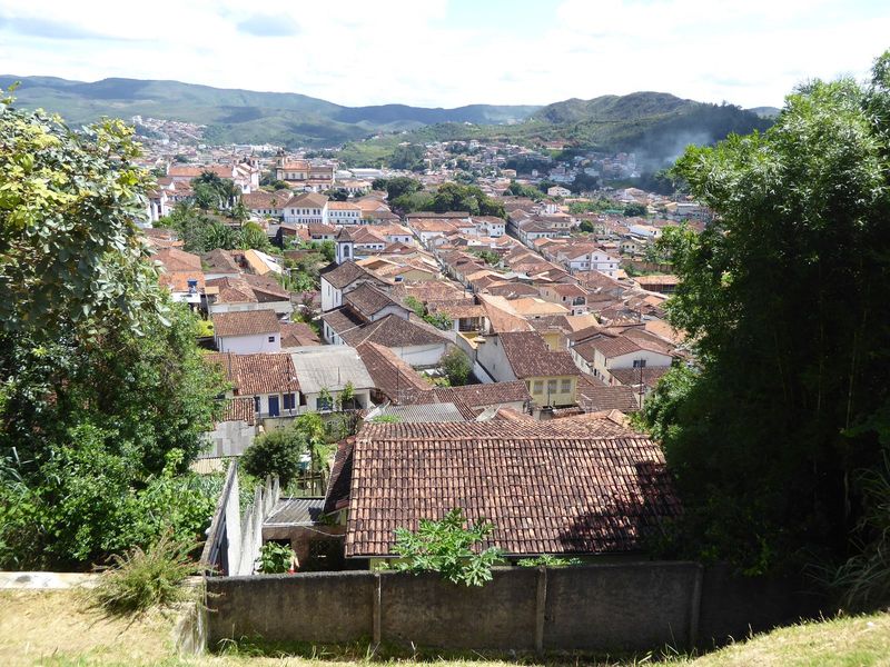 You can see the Franciscan and Carmelite churches in the left background, and you can see the trees of the town square.