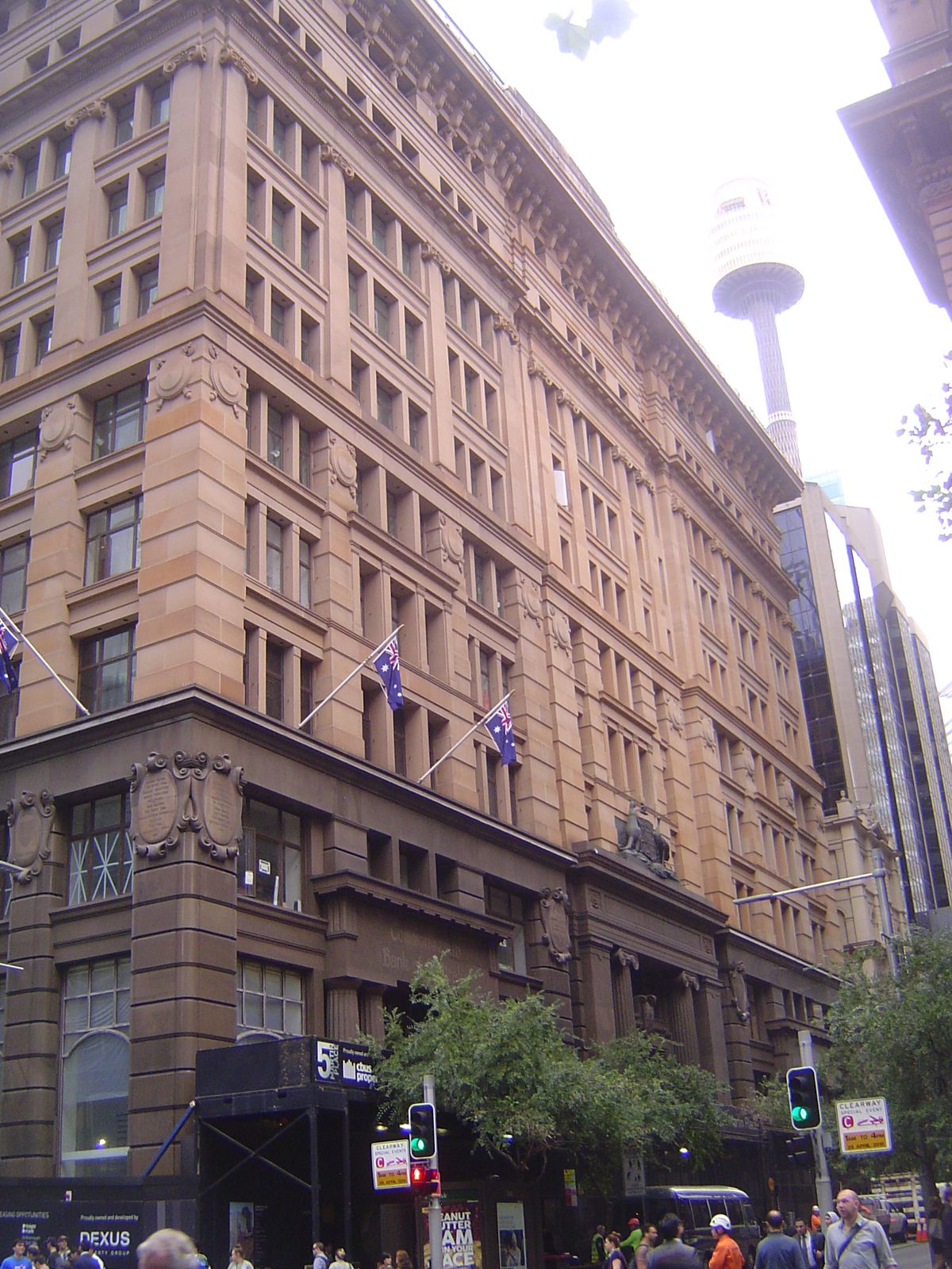 The even more massive Commonwealth Bank of Australia, completed in 1916 with a fully steel frame.