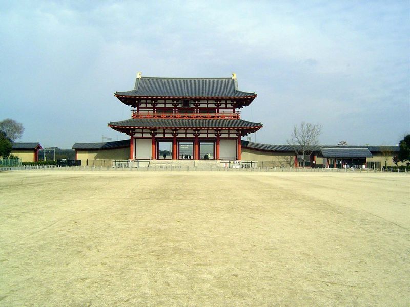 The Suzaku Gate, rebuilt in 1998. The gate itself may be of little interest, but showing it here is useful, because it provides an opportuni