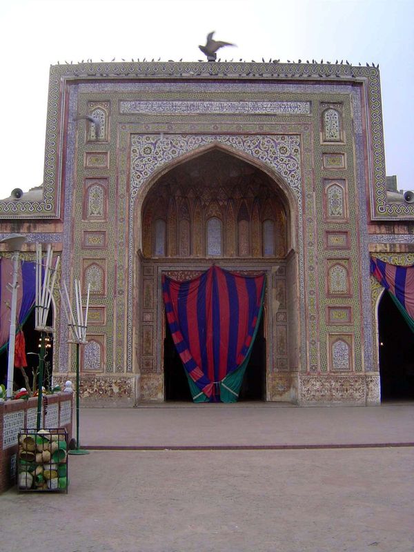 Back to the prayer hall. "The outstanding characteristic of this style of building, both in Persia and the Punjab, is its accentuation of co