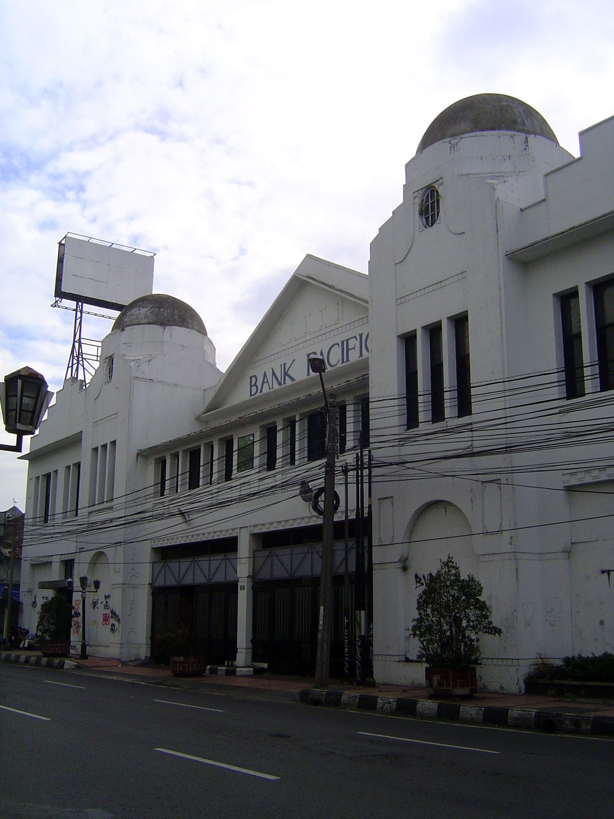 Another, this one on Jalan Tamblong.