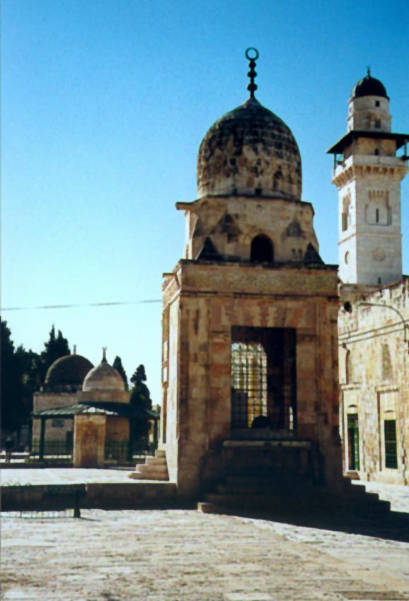 Several freestanding structures surround the Dome of the Rock. Among them is this 15th century sabil ot public fountain of Sultan Qaytbay. I