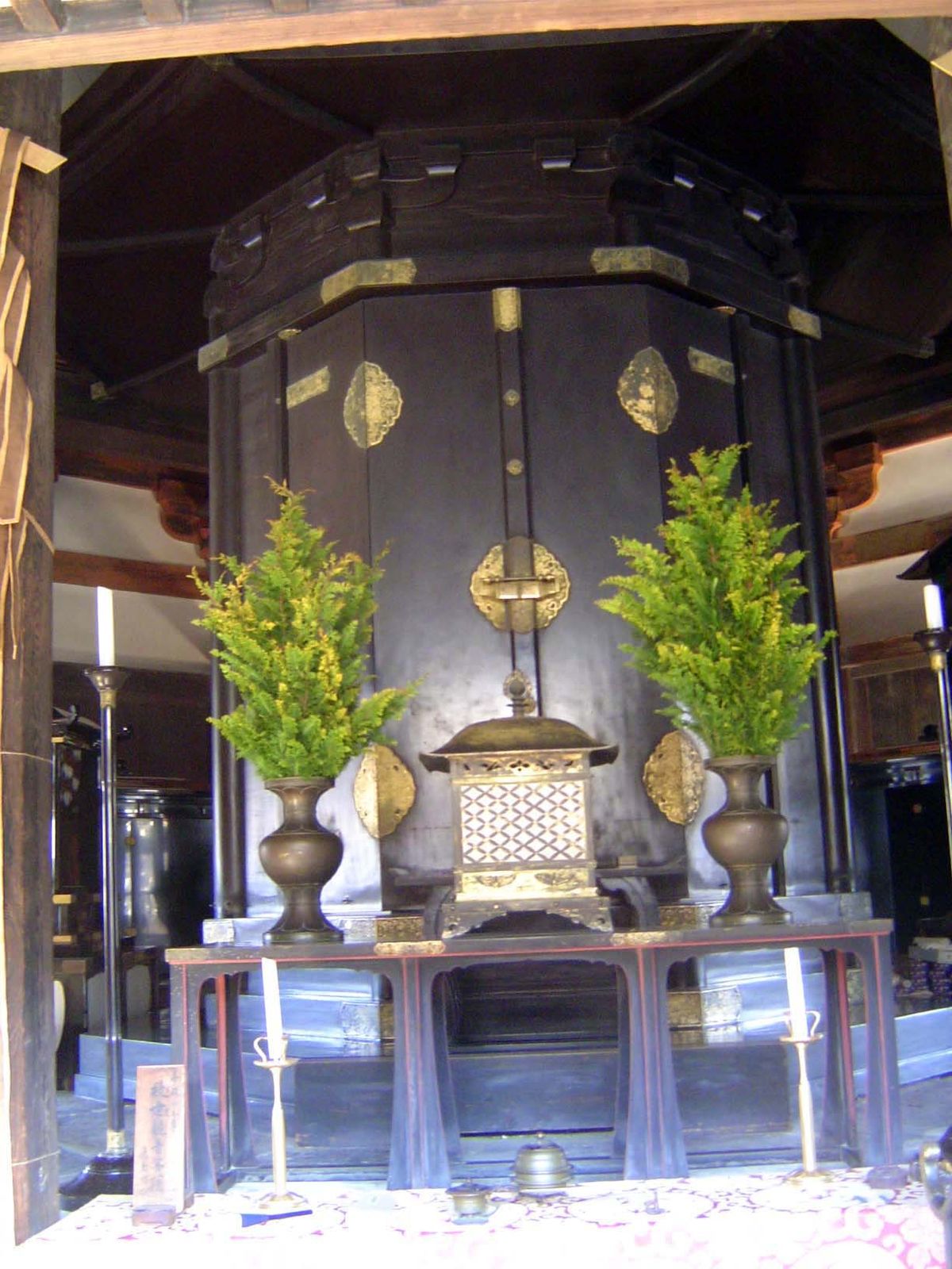 Inside the building is, or was, a hidden, life-sized statue of Amida Sanskrit = Avalokiteshwara.