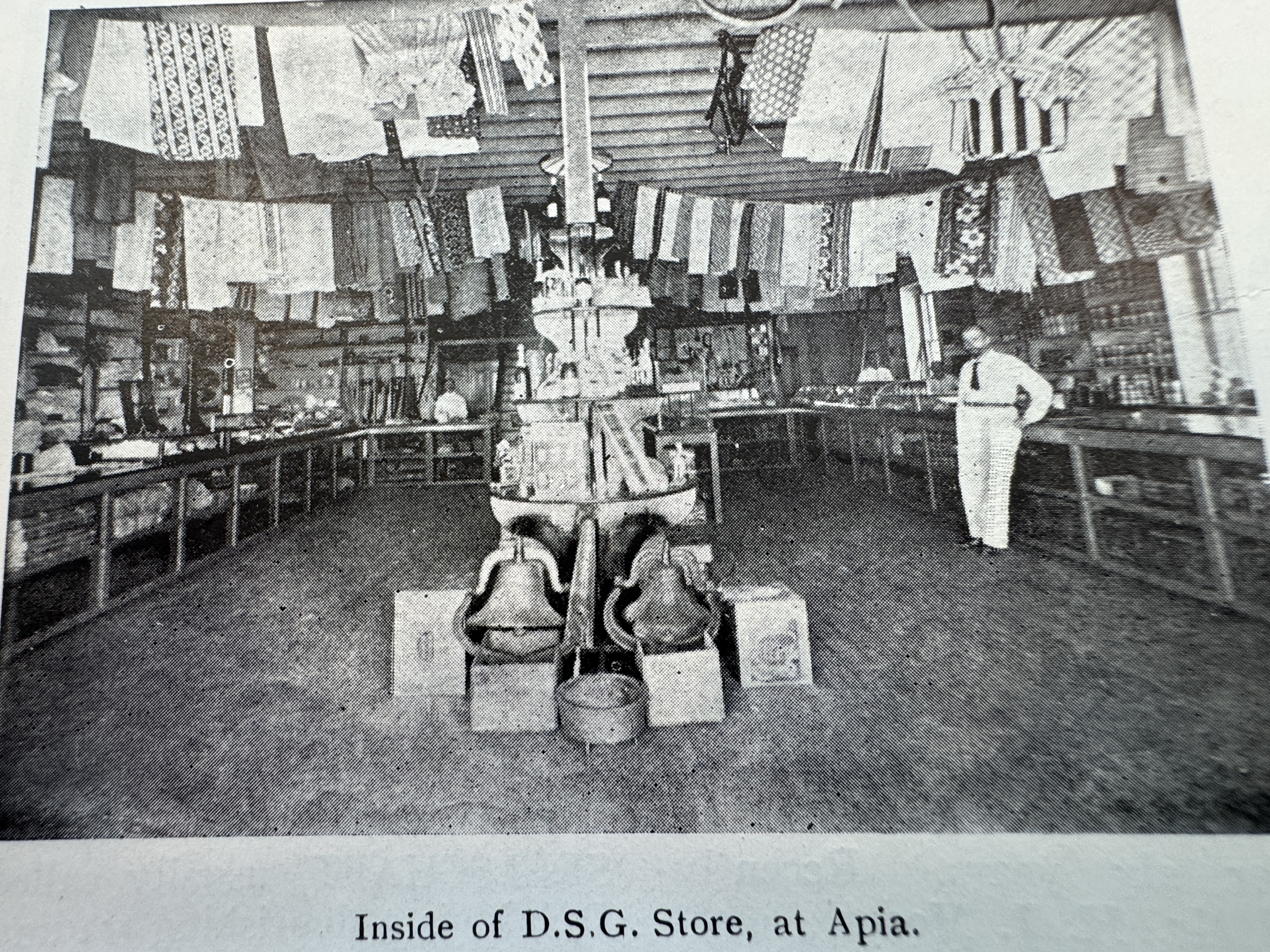 The Deutsche-Samoa Gesellschaft was a competitor of the DHPG.

Cyclopedia, p. 90.