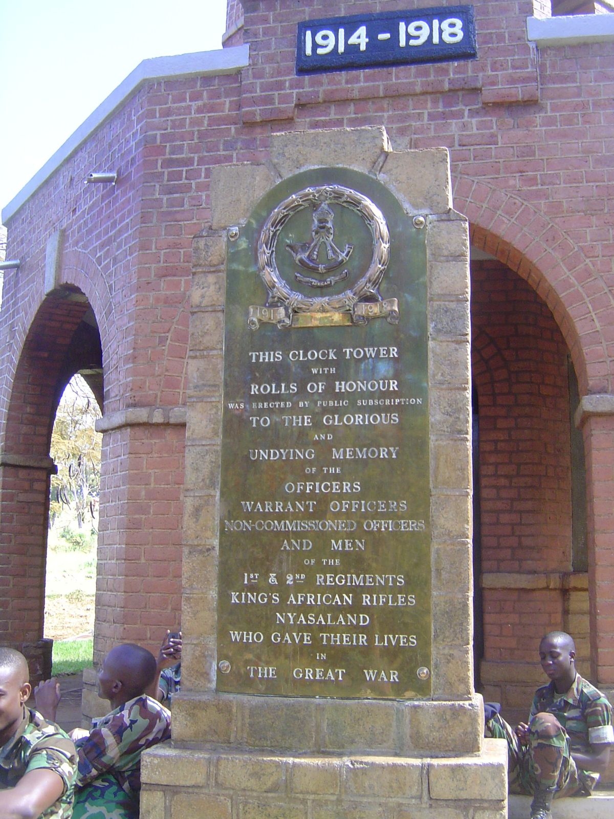 Plaque.