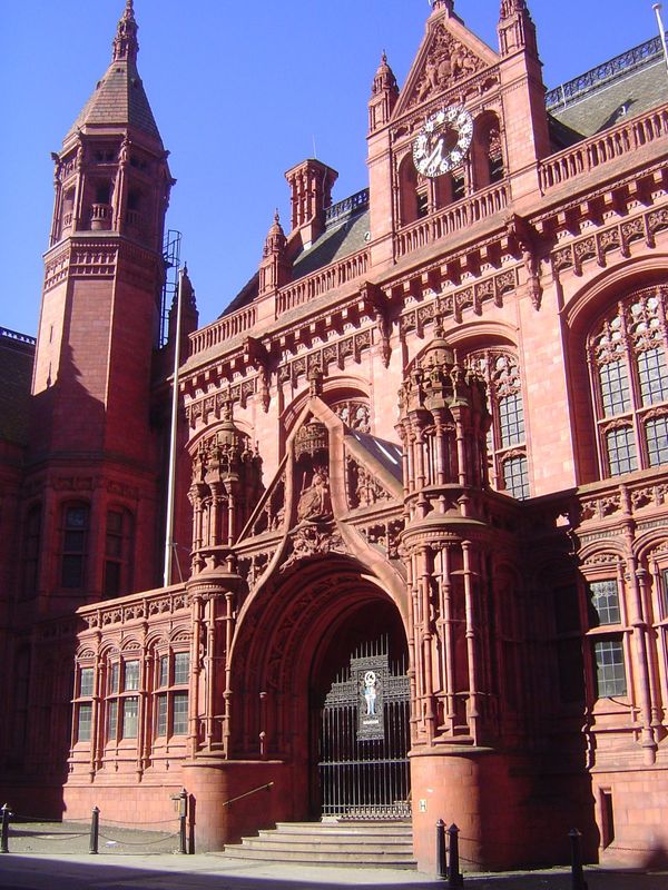 Oops. More past. These are the spectacular Victoria Law Courts, designed by the partnership of Ingress Bell and Aston Webb. Webb did the muc