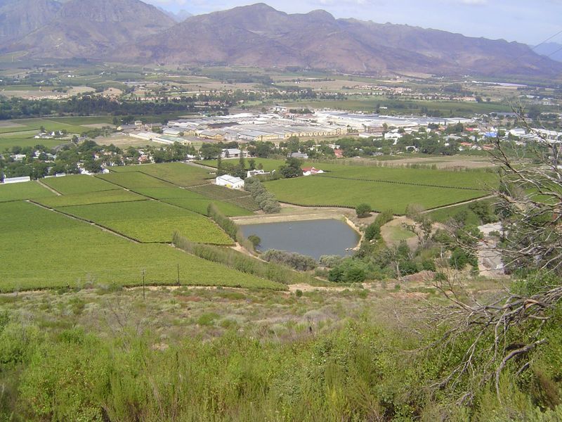 An irrigation pond. The industrial zone mostly belongs to KWV, a major producer of wine and brandy. That would be Kooperatieve Wijnbouwers V
