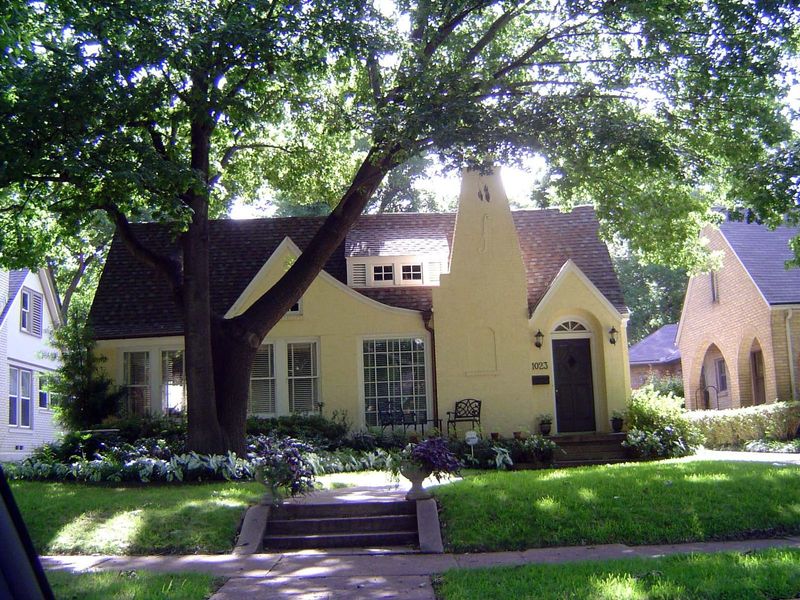 Construction continued in Oak Cliff for many years. This house was part of Kessler Square, added in the 1920s. Newspaper ads describe the ad