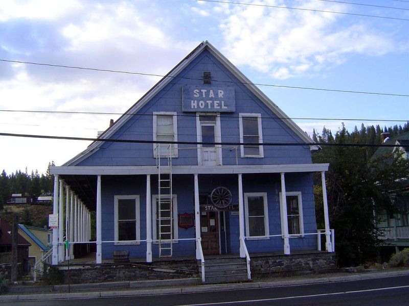 The Star Hotel was built as his own house by George Shaffer, a pioneer lumberman who, before the railroad was open over Donner Pass, managed