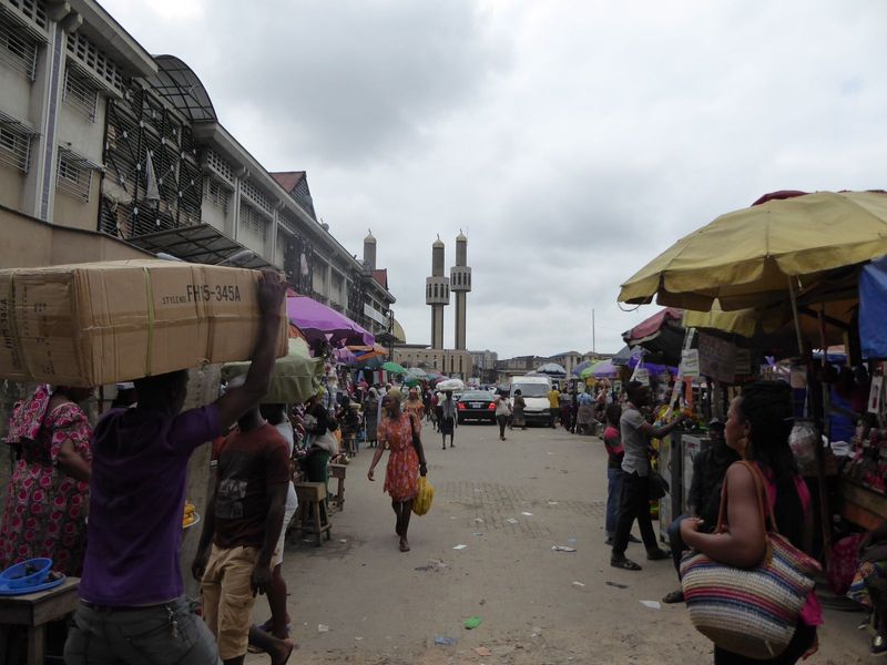 Here's that shopping slum; the central mosque is in the distance. It must have its fans, but Kaye Whiteman calls it "a flat-pack mosque foun