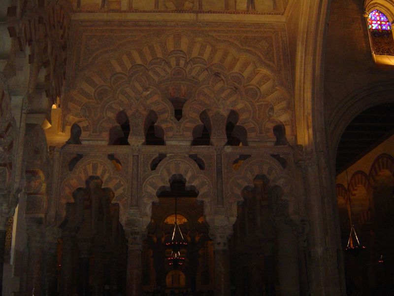 Multifoil arches screen the maqsura.