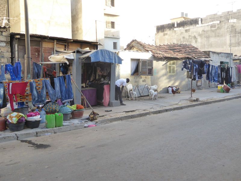 In A Dakar Childhood, Nafissatou Diallo writes of the Medina of about 1950. The place "consisted of huts and shacks, sometimes chaotically g