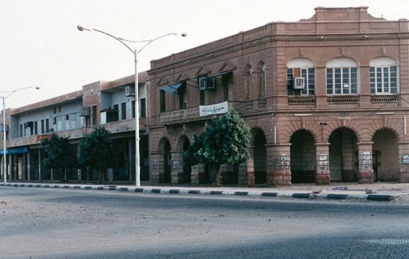 The British laid out Khartoum's streets as broad avenues—too broad, given the intense sunshine—fringed in the commercial area by buildings r