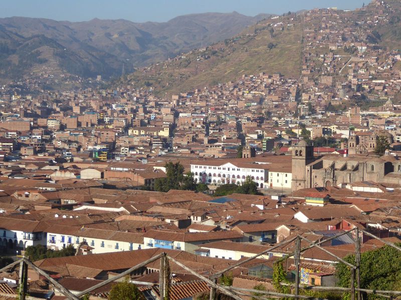 The northwest corner of the Plaza Mayor is at the lower left; the plaza at the center is the Plaza San Francisco, bordered by the church of 