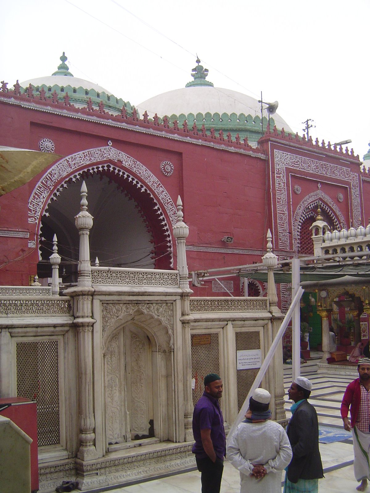 Muhammad Shah's enclosure, the mosque, and the edge of the shrine.