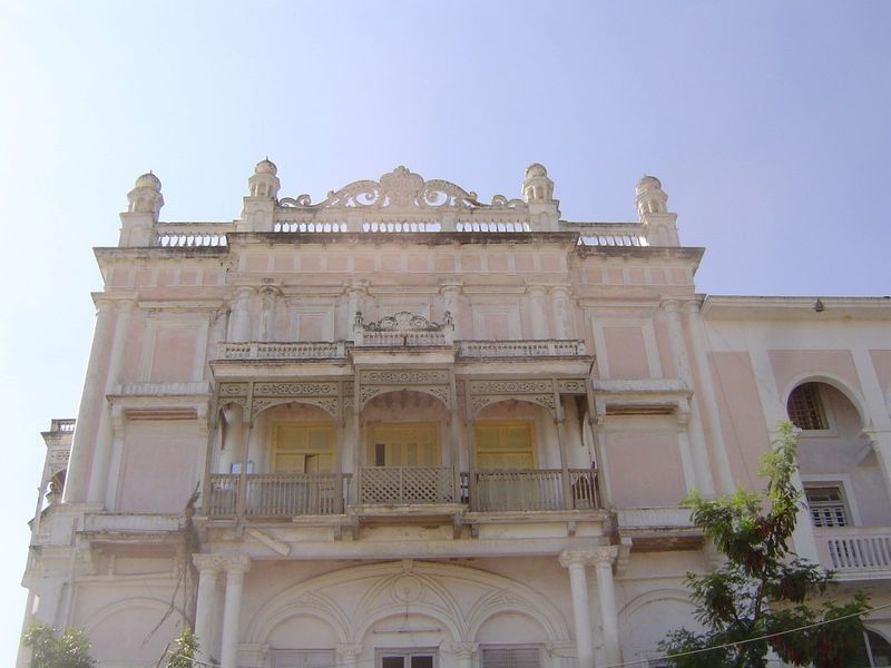The facade is very long; here is one end of it, now converted into offices for the engineering department of the state of Andhra Pradesh. Sh