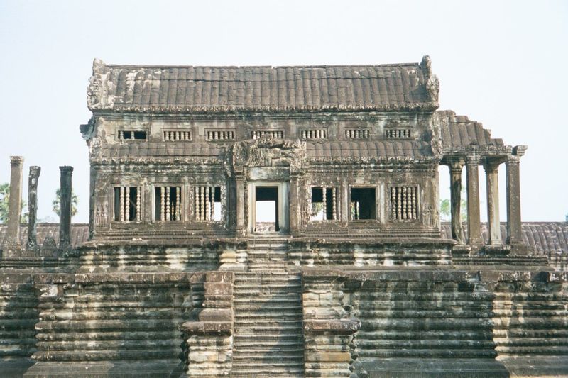 The same "library," taken from the long side. The proportions are classical, but the roof is supported by corbelled arches. The window balus