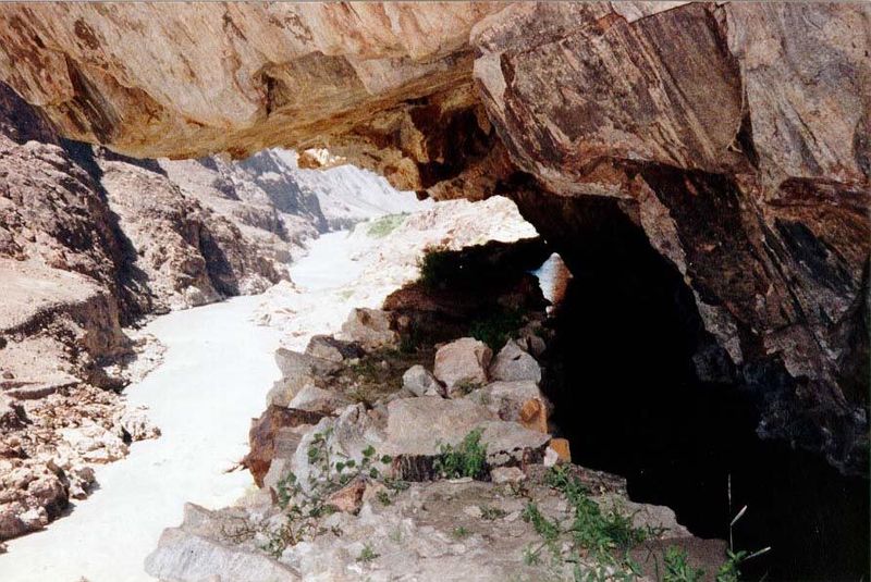 The path turns into a crawl-space.