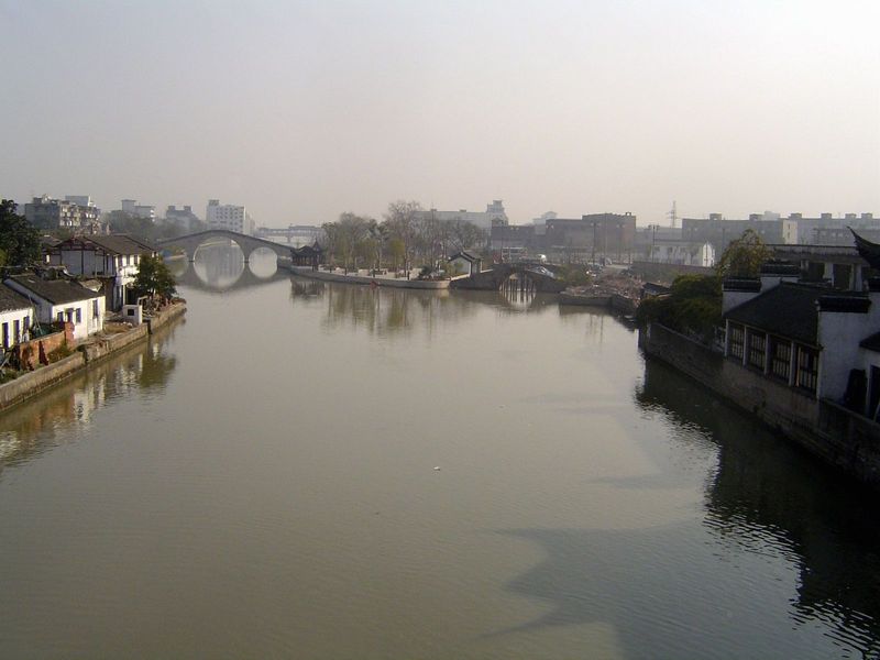 Suzhou is supposed to have been founded in 514 B.C. as the capital of the state of Wu, but it only became a city of national importance in t