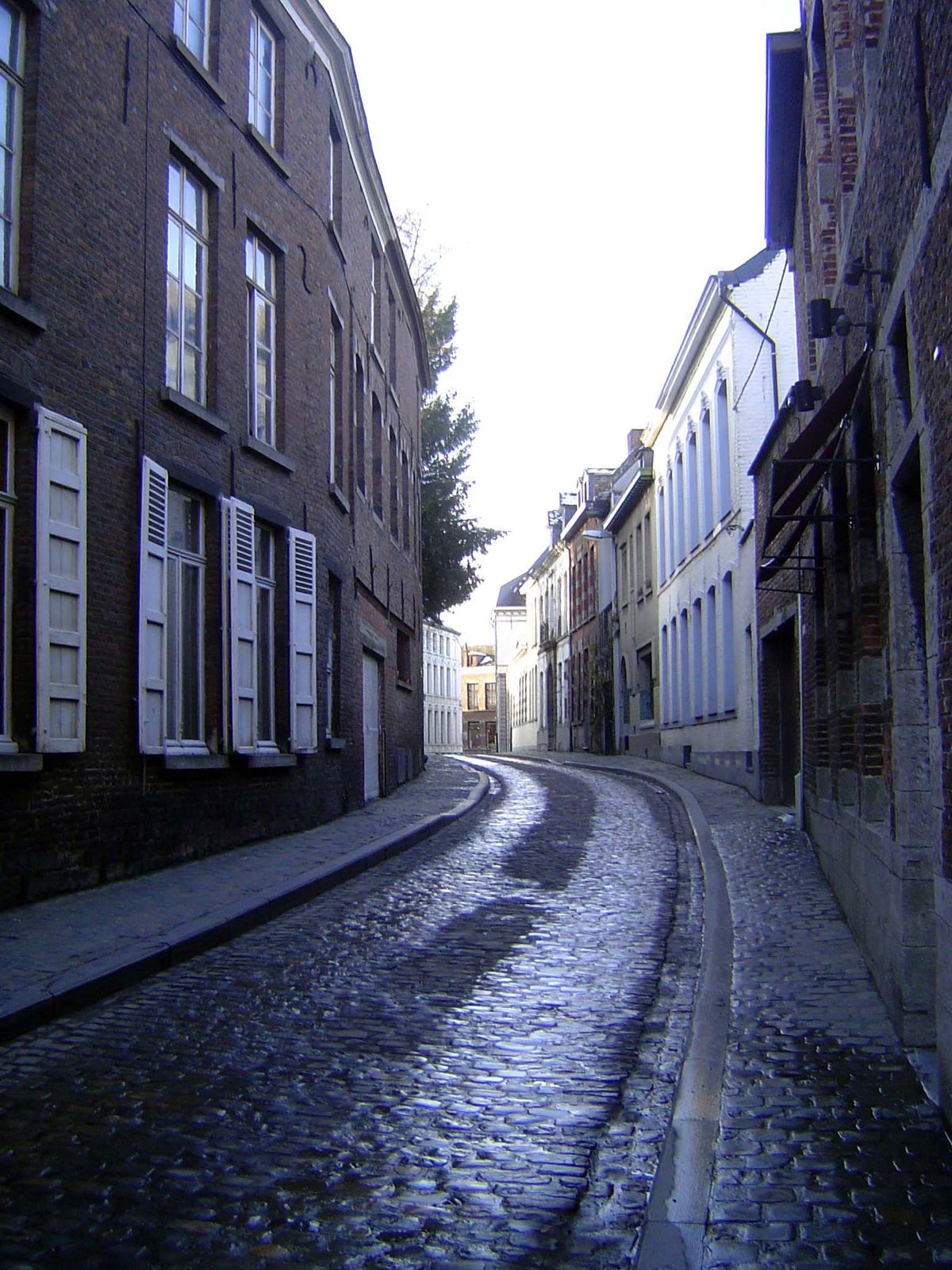 Sidestreet; don't be diverted.
