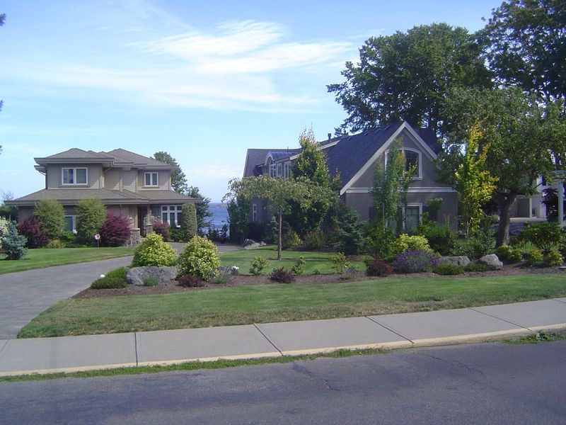 What came next? The lot was split and two new houses went up.