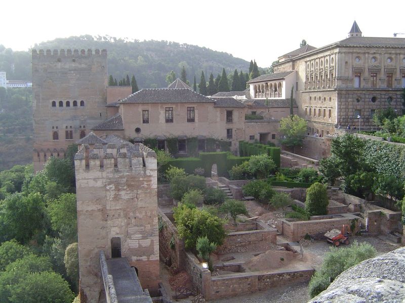 Only two of the Alhambra's six palaces survived into the 19th century: they are the ones flanking the never-occupied palace of Charles V, on