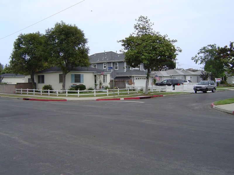 Across the street: conventional homes on what Reyner Banham once called The Plains of Id.